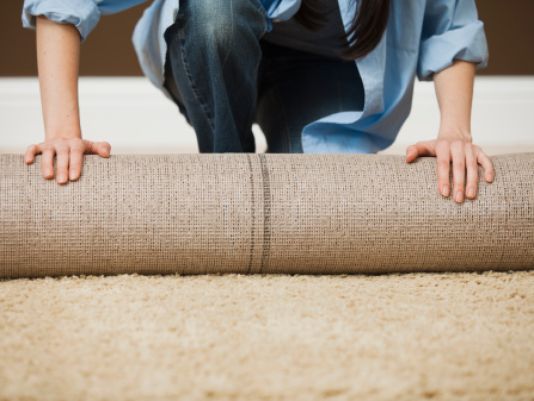 6 Signs Your Carpet Needs Replaced & Choosing A New One